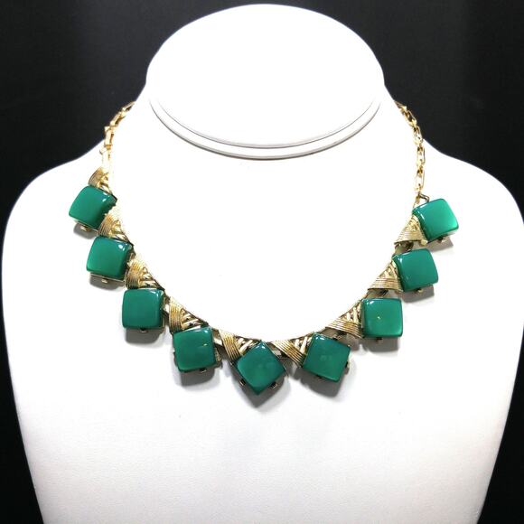 Vintage 1950s Coro Green Lucite Moonglow Choker Necklace - Picture 5 of 10